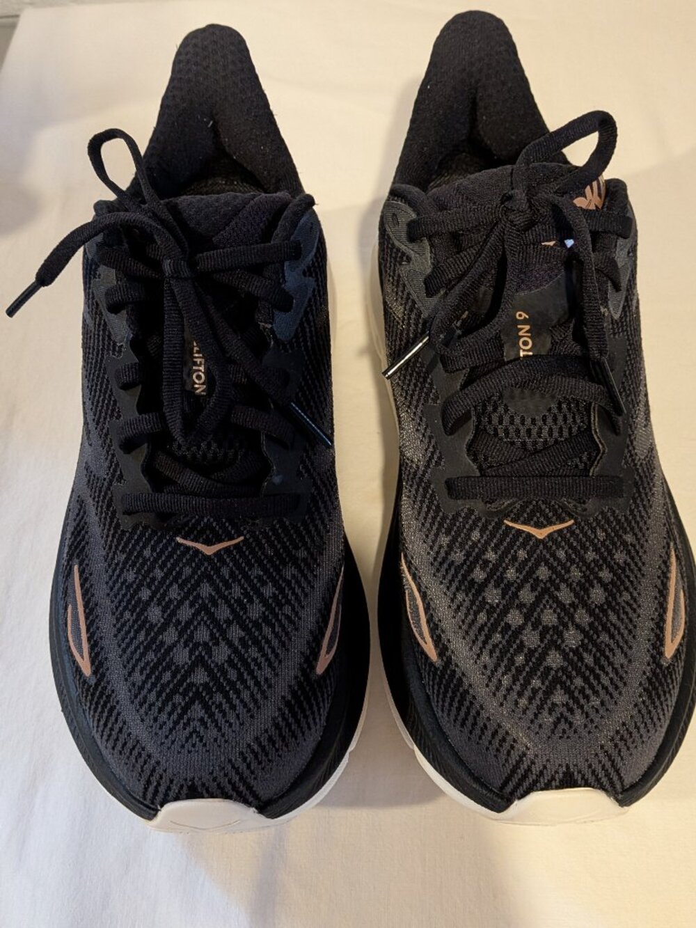 Hoka Clifton 9 Women's Black with Copper Letters Tennis Shoes size 8 EUC